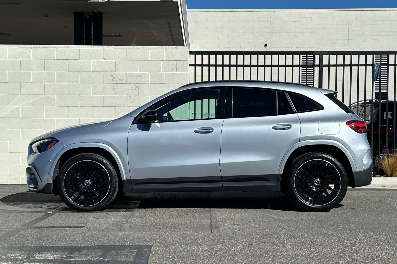 2025 Mercedes Benz GLA 250 photo 4
