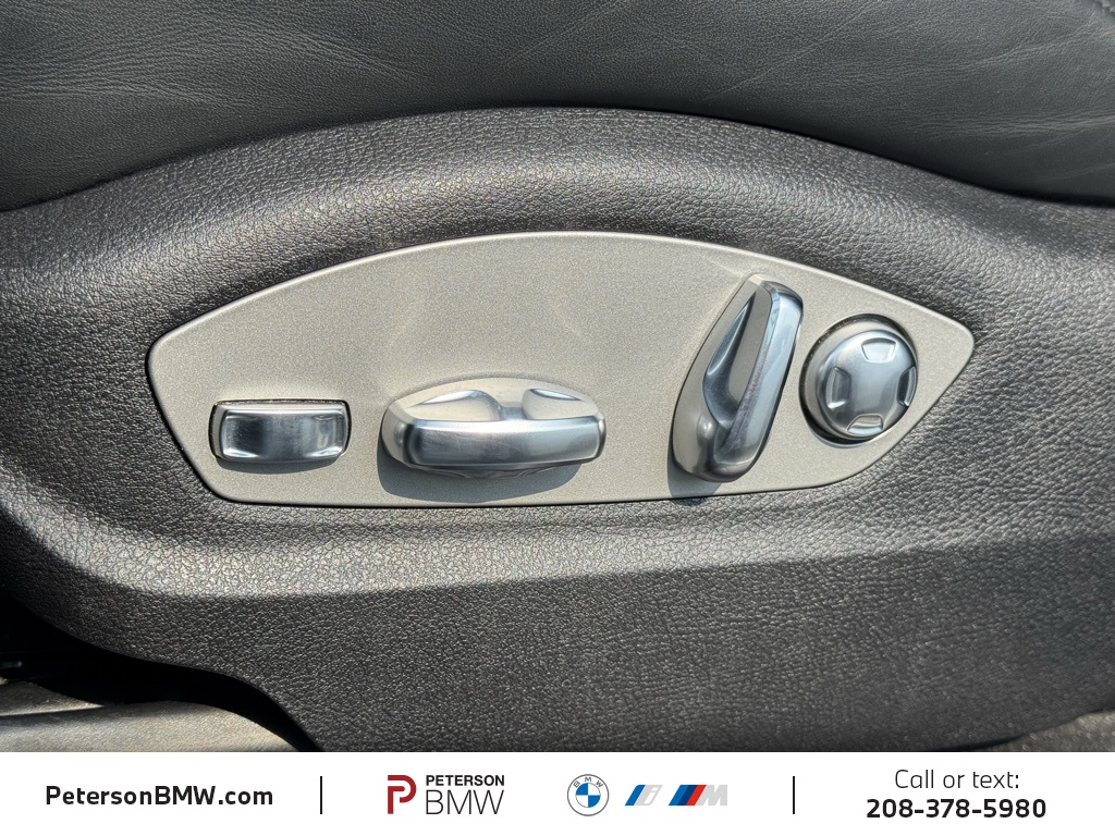 2024 Porsche Macan Base photo 17