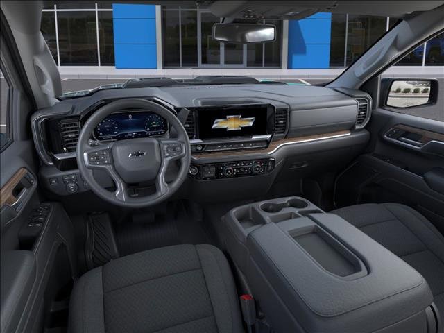 2025 Chevrolet Silverado Trail Boss LT photo 13