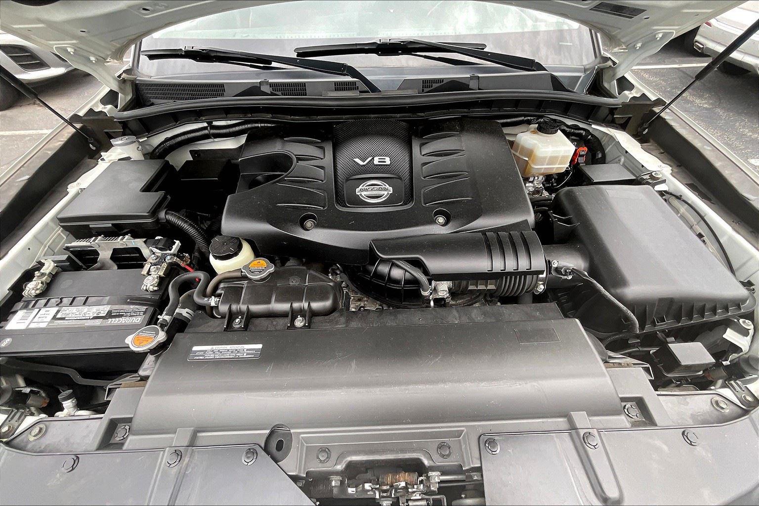 2019 Nissan Armada SV photo 8