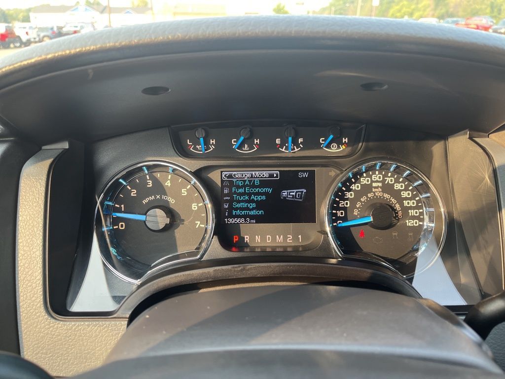 2014 Ford F-150 XLT photo 22