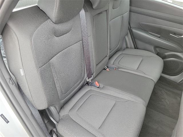 2025 Hyundai Tucson SE photo 20