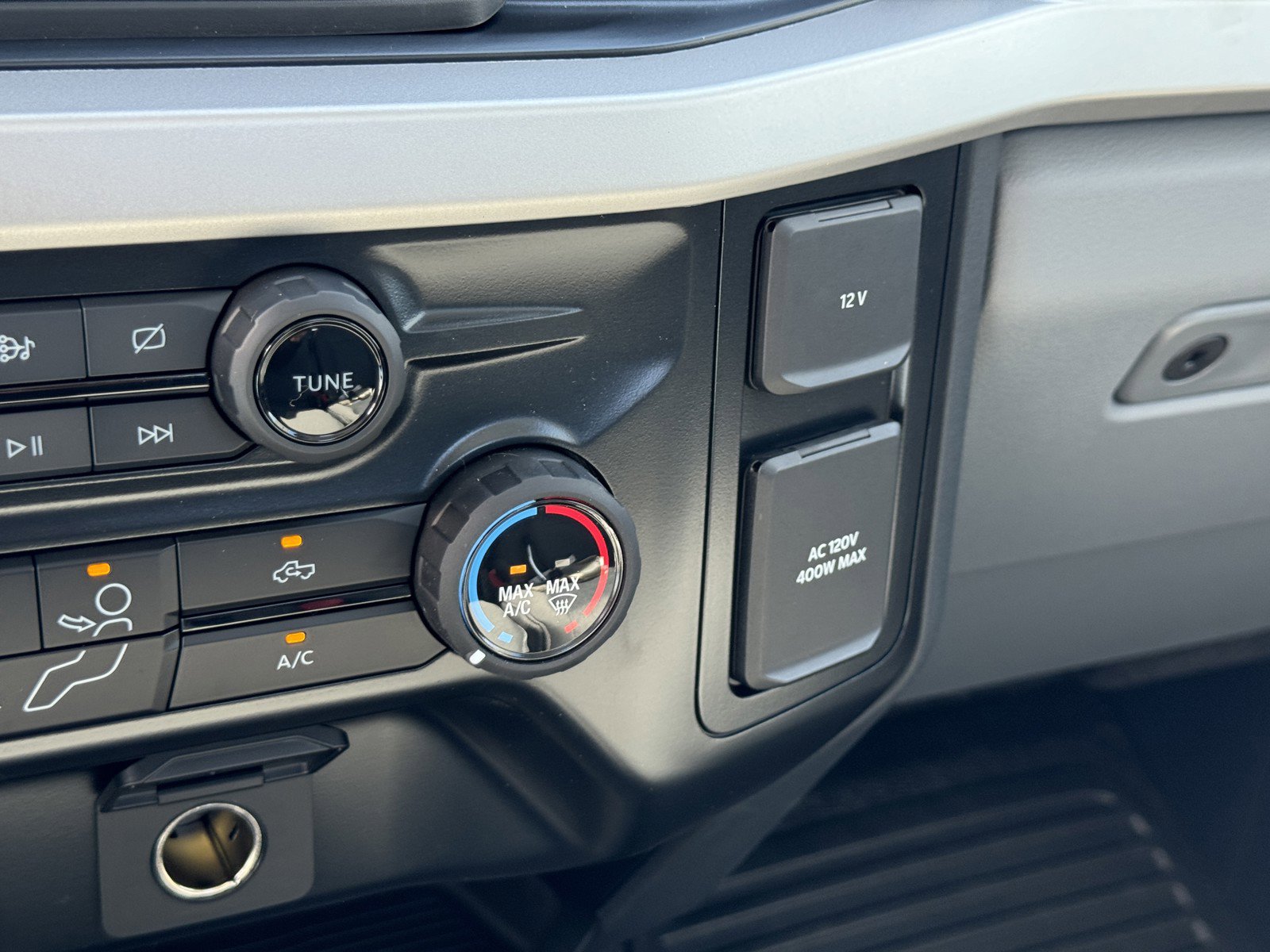 2024 Ford F-350 XL photo 12