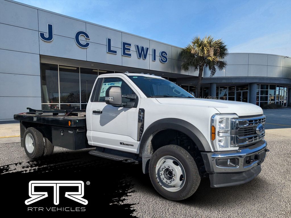 2025 Ford F-550 Super Duty Chassis Cab XL's photo