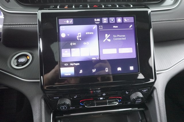 2025 Jeep Grand Cherokee Laredo X photo 17