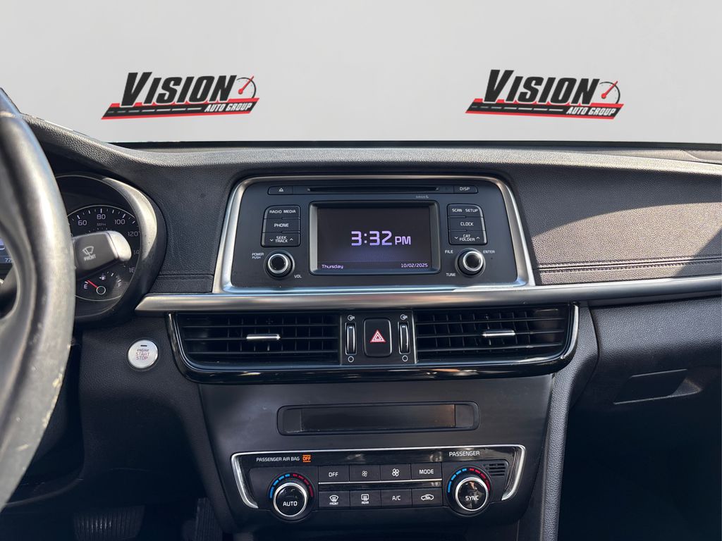 2016 Kia Optima EX photo 16