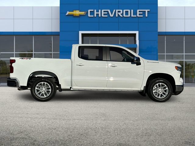 2026 Chevrolet Silverado 1500 LT photo 3