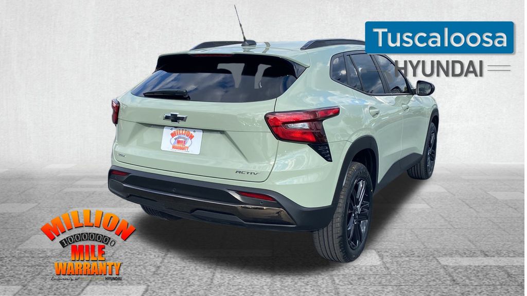 2025 Chevrolet Trax ACTIV photo 8