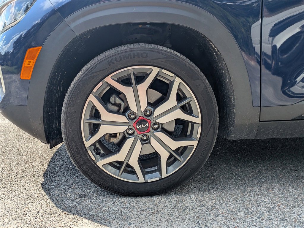 2023 Kia Seltos SX photo 9