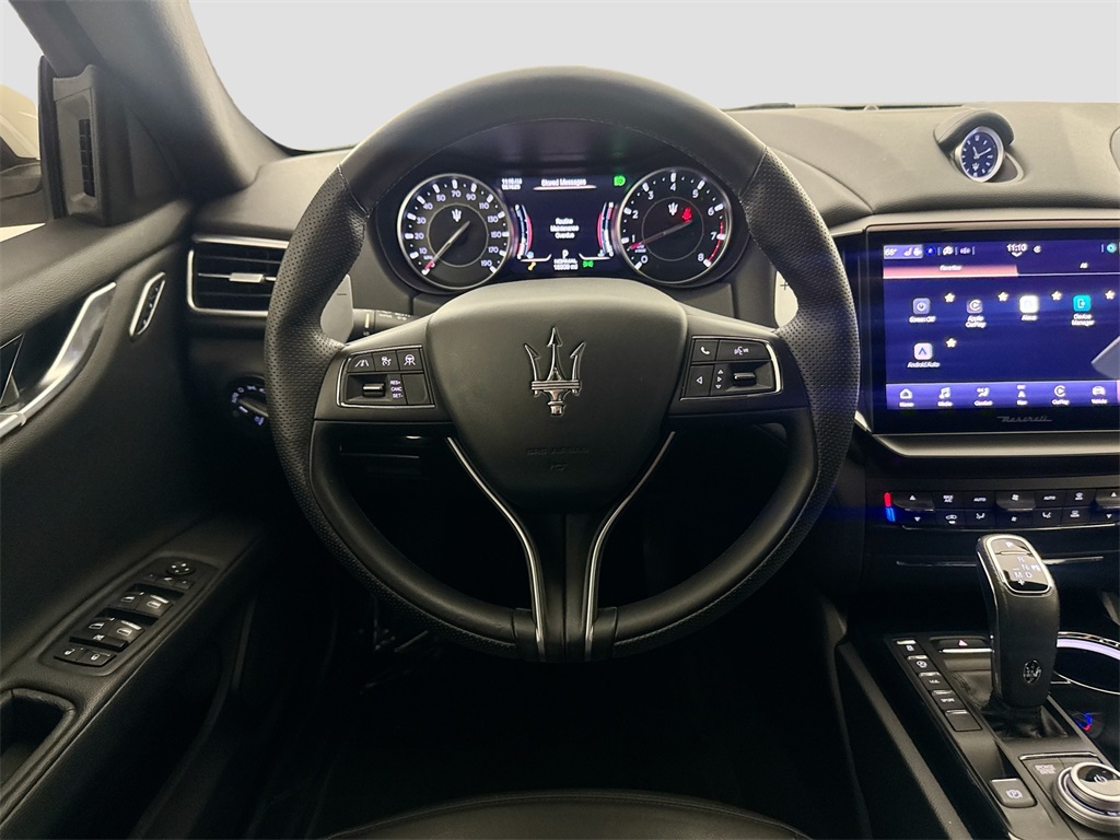 2023 Maserati Ghibli Modena Q4 photo 22