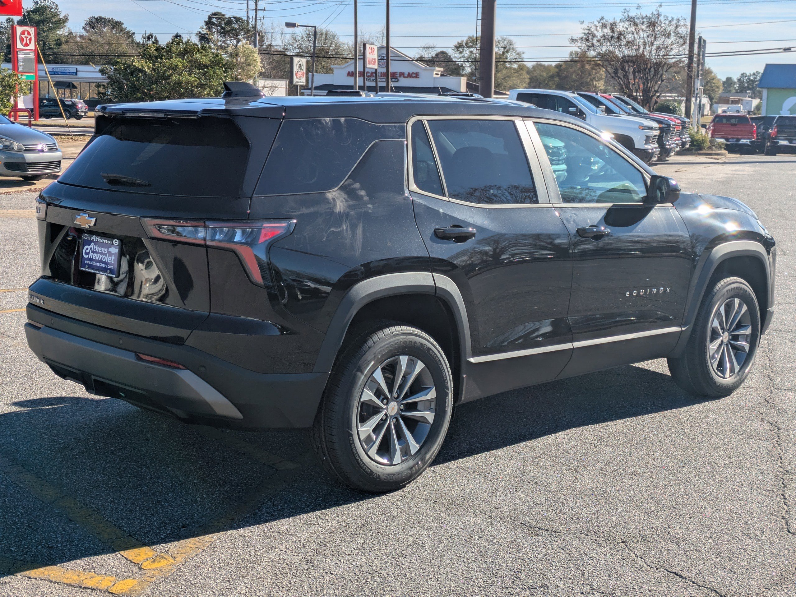 2026 Chevrolet Equinox LT photo 2