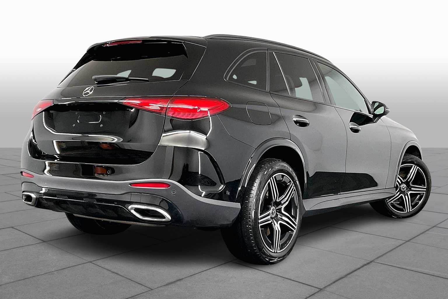 2025 Mercedes Benz GLC 350e 4MATIC photo 4