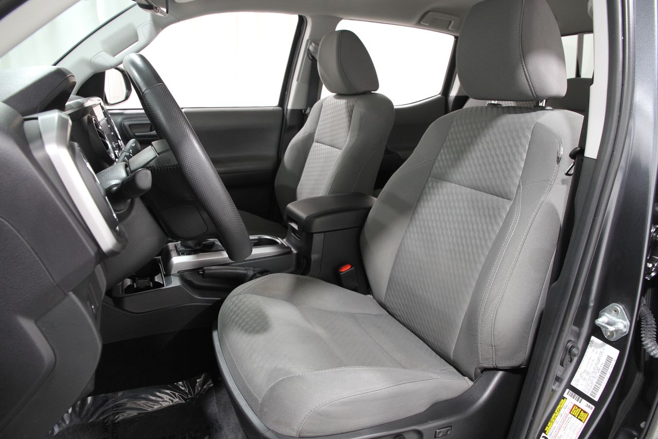 2022 Toyota Tacoma SR5 photo 5