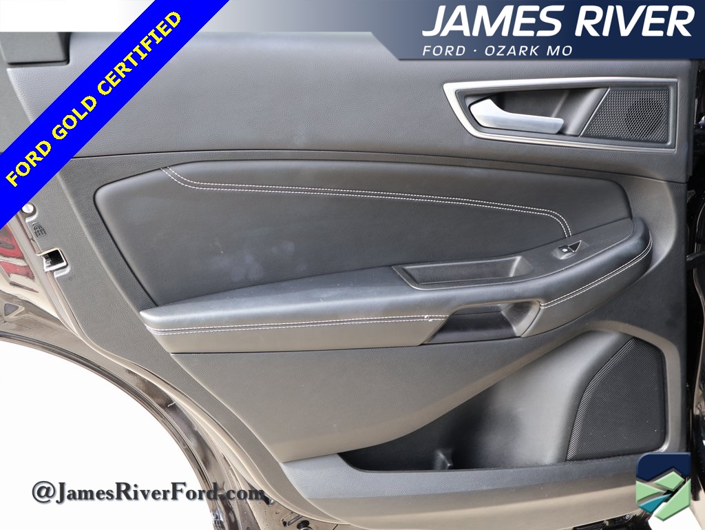 2024 Ford Edge Titanium photo 11
