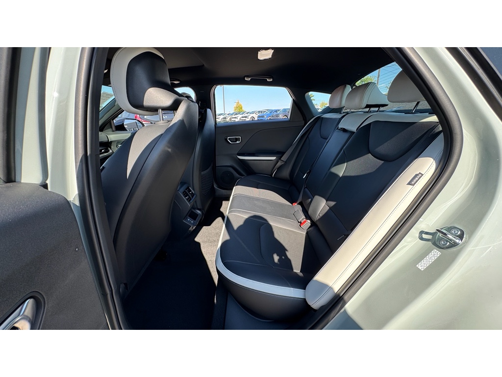2025 Kia K4 GT-Line Turbo photo 25