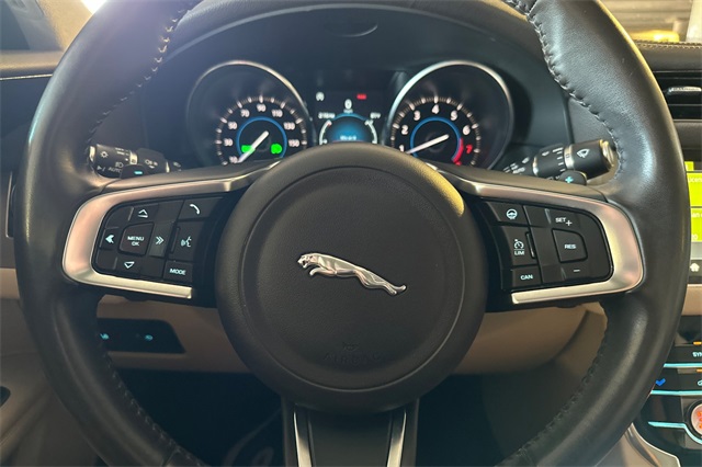 2020 Jaguar XF 25t Prestige photo 19