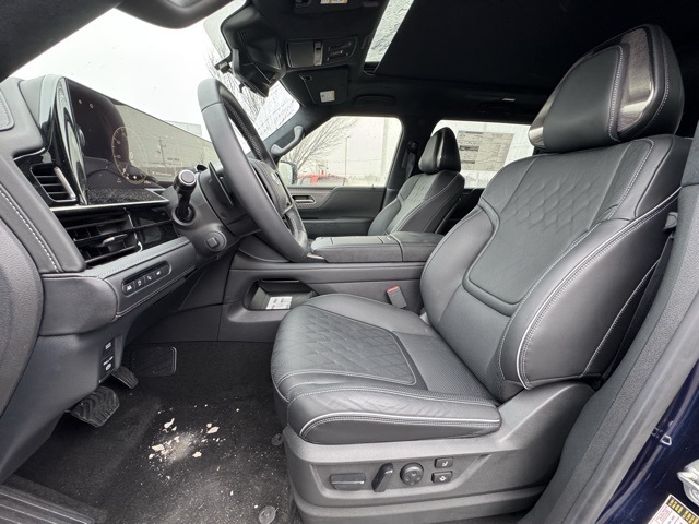 2025 Infiniti QX80 photo 18