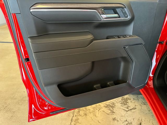 2025 Chevrolet Silverado 1500 LT photo 9
