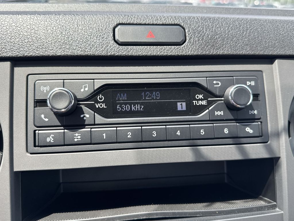 2025 Ford F-650 Base photo 12