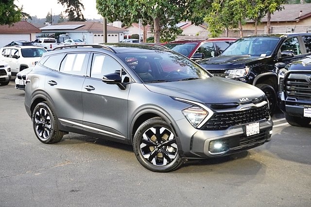 Used 2023 Gray Kia X-Line Prestige image 2