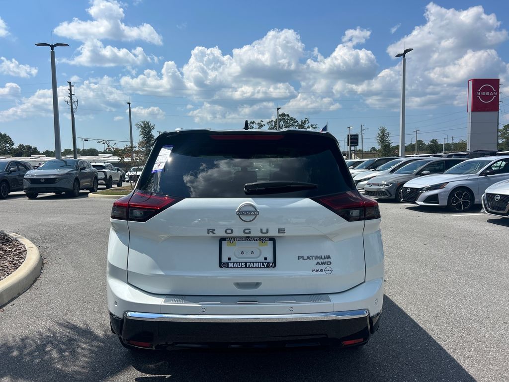 2026 Nissan Rogue Platinum photo 6