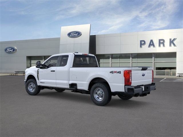 2025 Ford F-350 photo 4