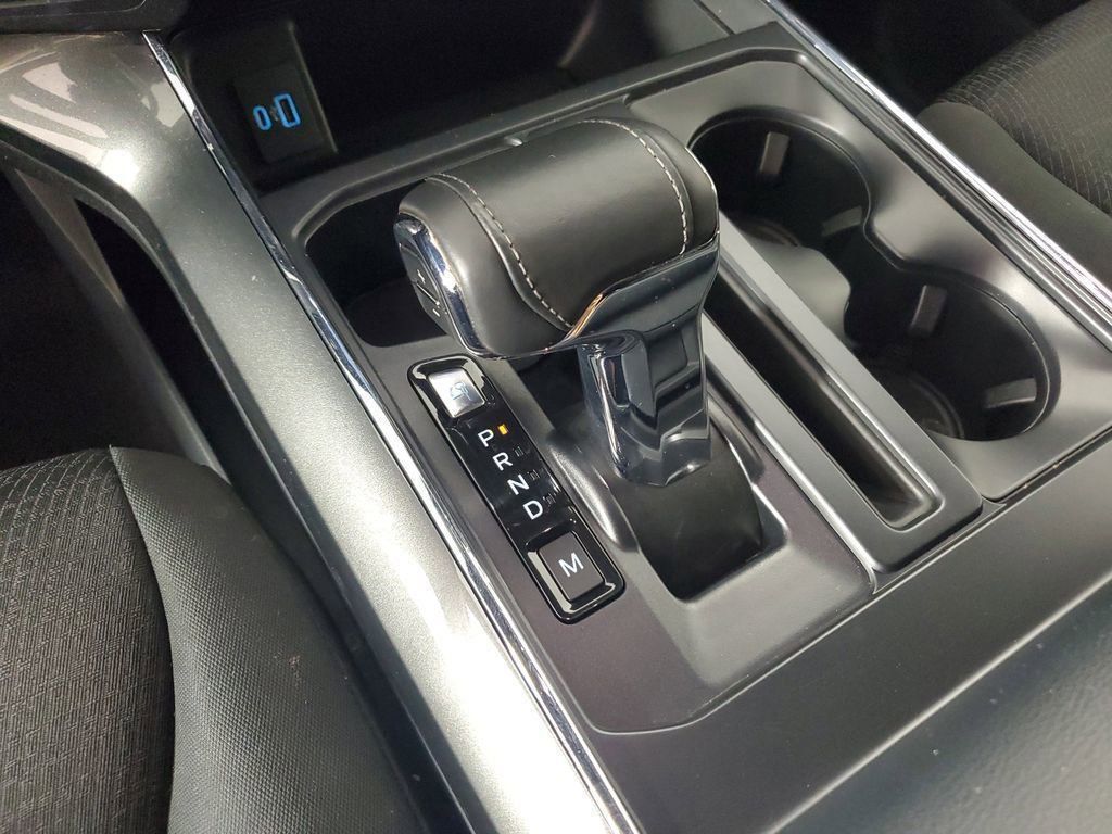 2021 Ford F-150 XLT photo 16