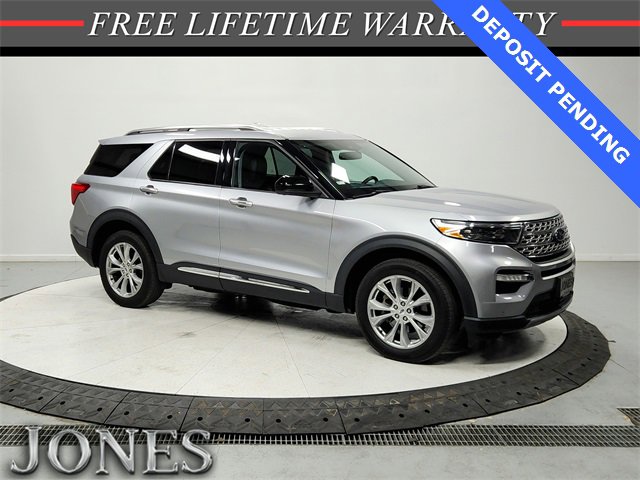 2023 Ford Explorer Limited's photo