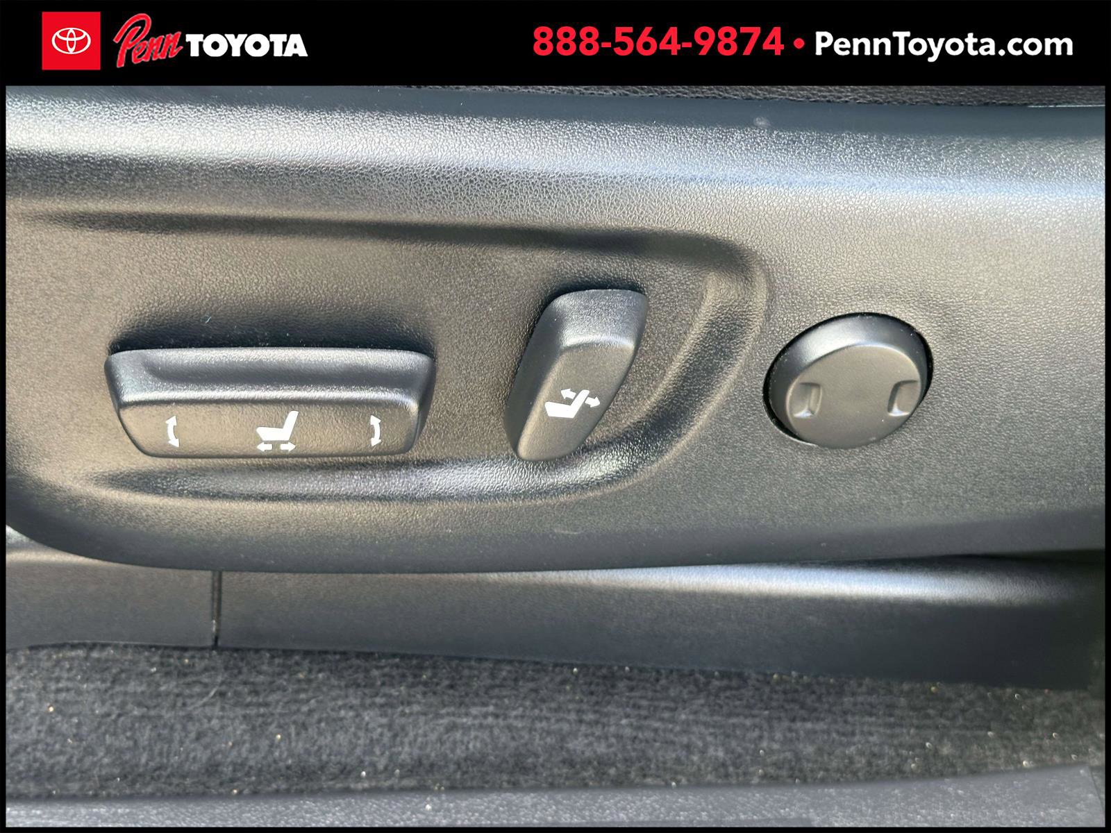 2022 Toyota 4Runner Premium photo 13