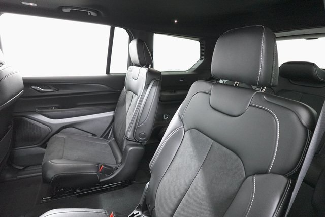 2025 Jeep Grand Cherokee Altitude X photo 25