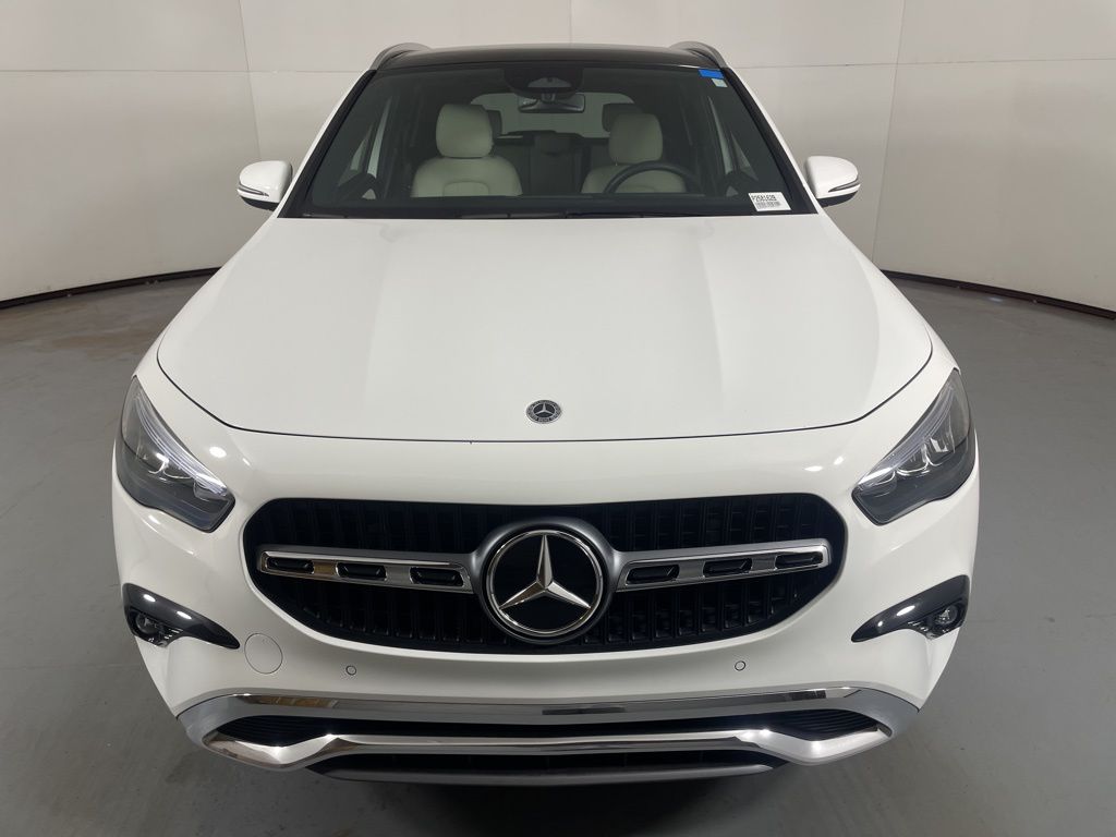 2025 Mercedes Benz GLA 250 photo 4