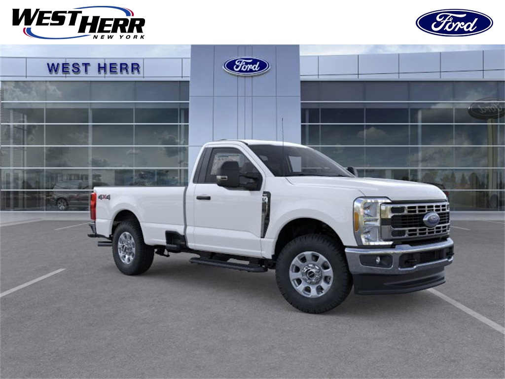2025 Ford F-350 Super Duty XLT's photo