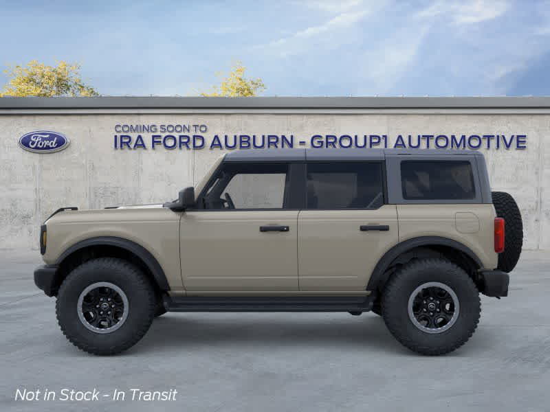 2025 Ford Bronco Base photo 3