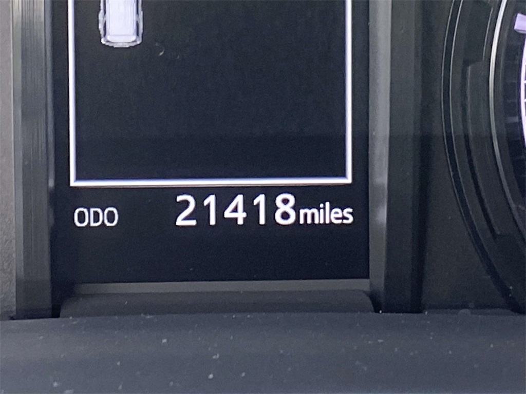 2022 Toyota 4Runner SR5 photo 25