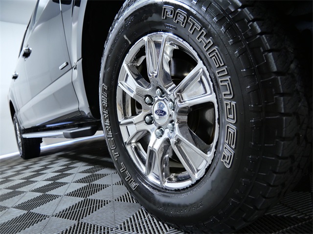 2016 Ford F-150 XLT photo 2