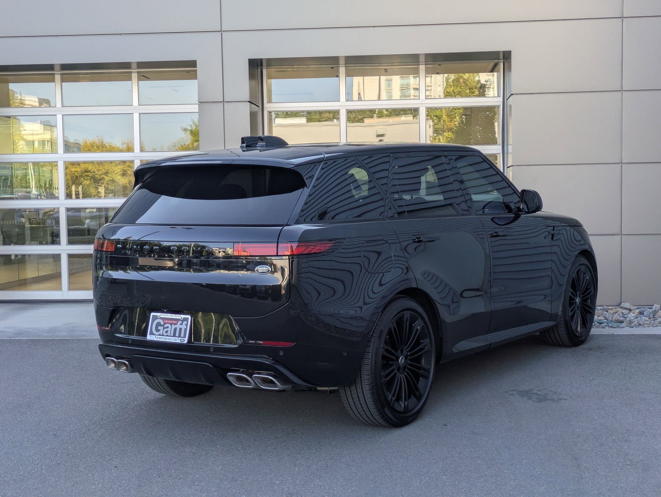 2023 Land Rover Range Rover Sport P530 First Edition photo 3