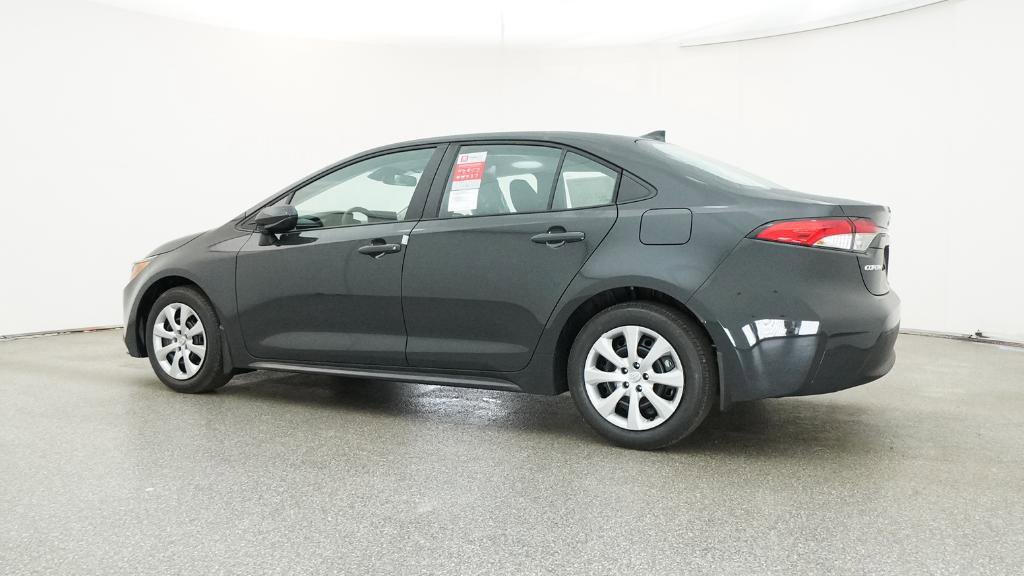 2026 Toyota Corolla LE photo 12