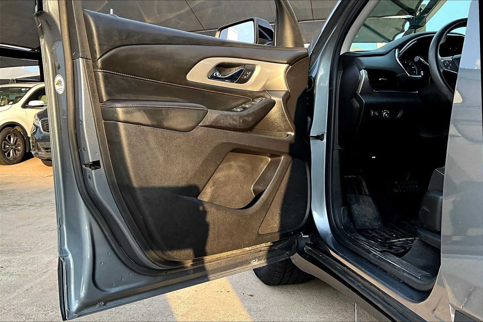 2021 Chevrolet Traverse LS photo 20