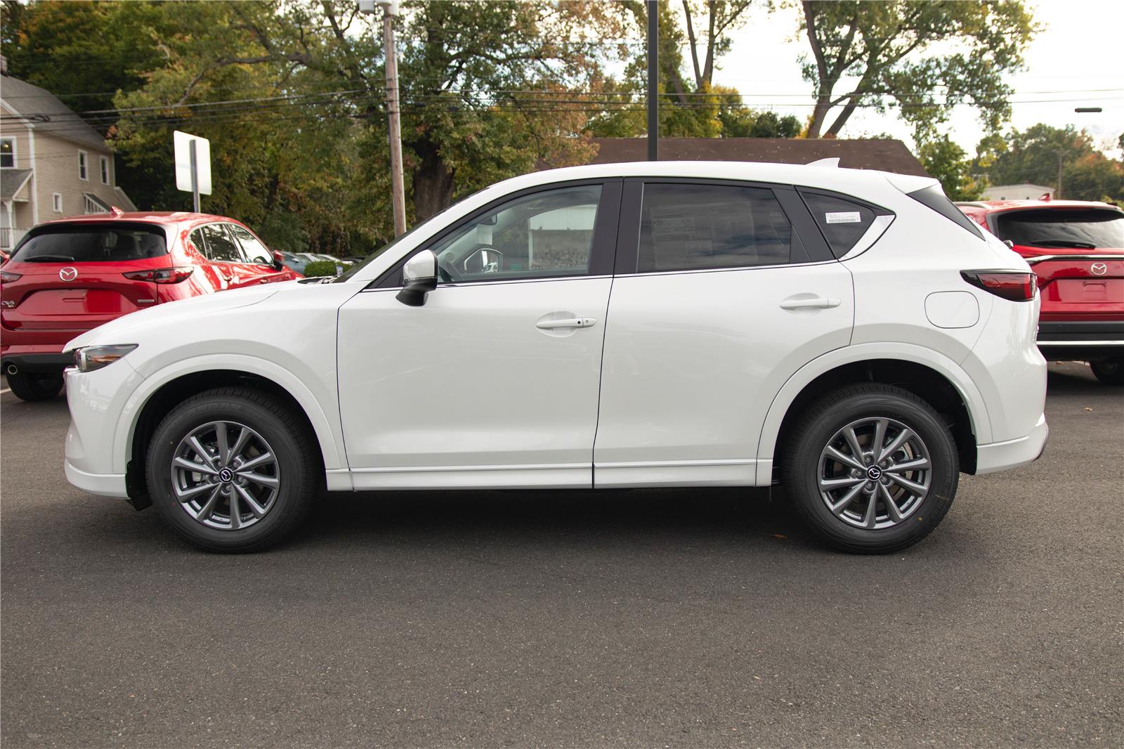 2025 Mazda CX-5 2.5 S Preferred photo 4