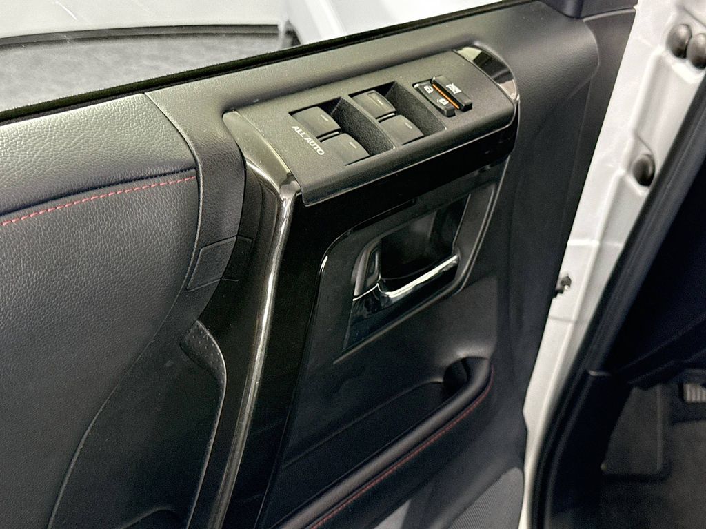 2024 Toyota 4Runner TRD 4WD photo 16
