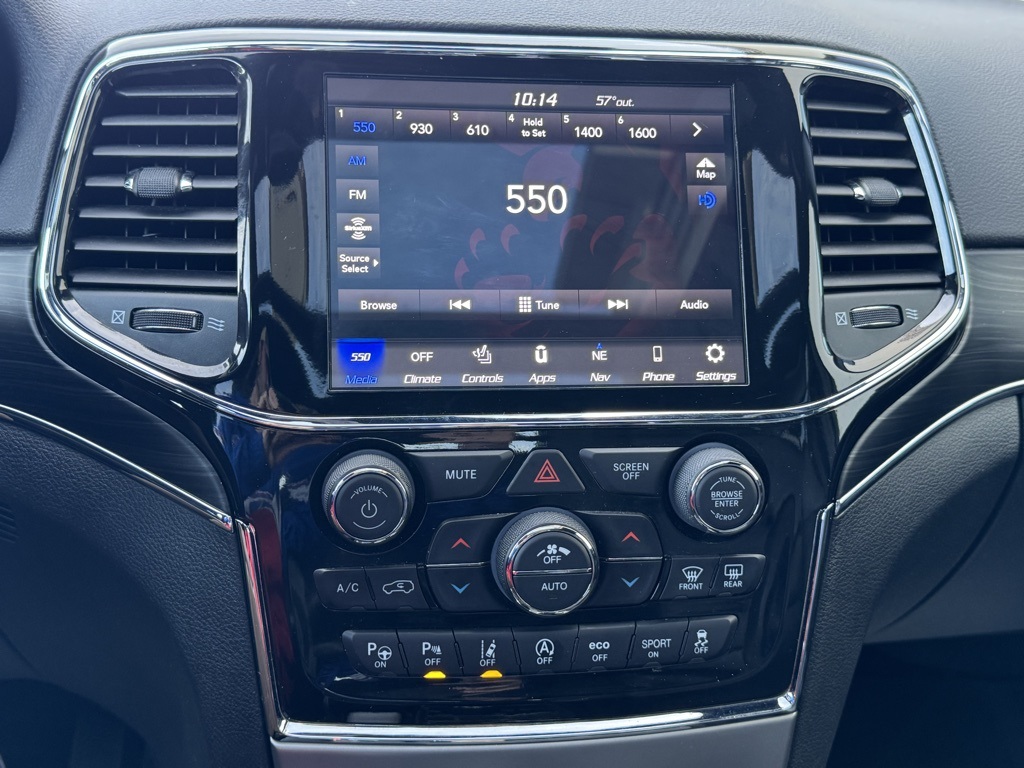 2021 Jeep Grand Cherokee Anniversary Edition photo 3