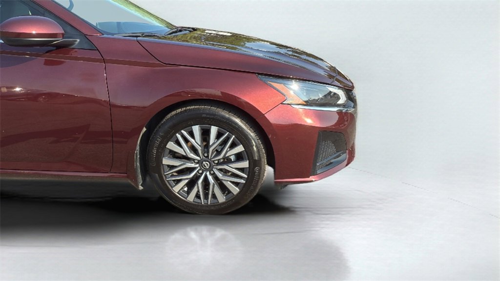 2023 Nissan Altima 2.5 SV photo 23