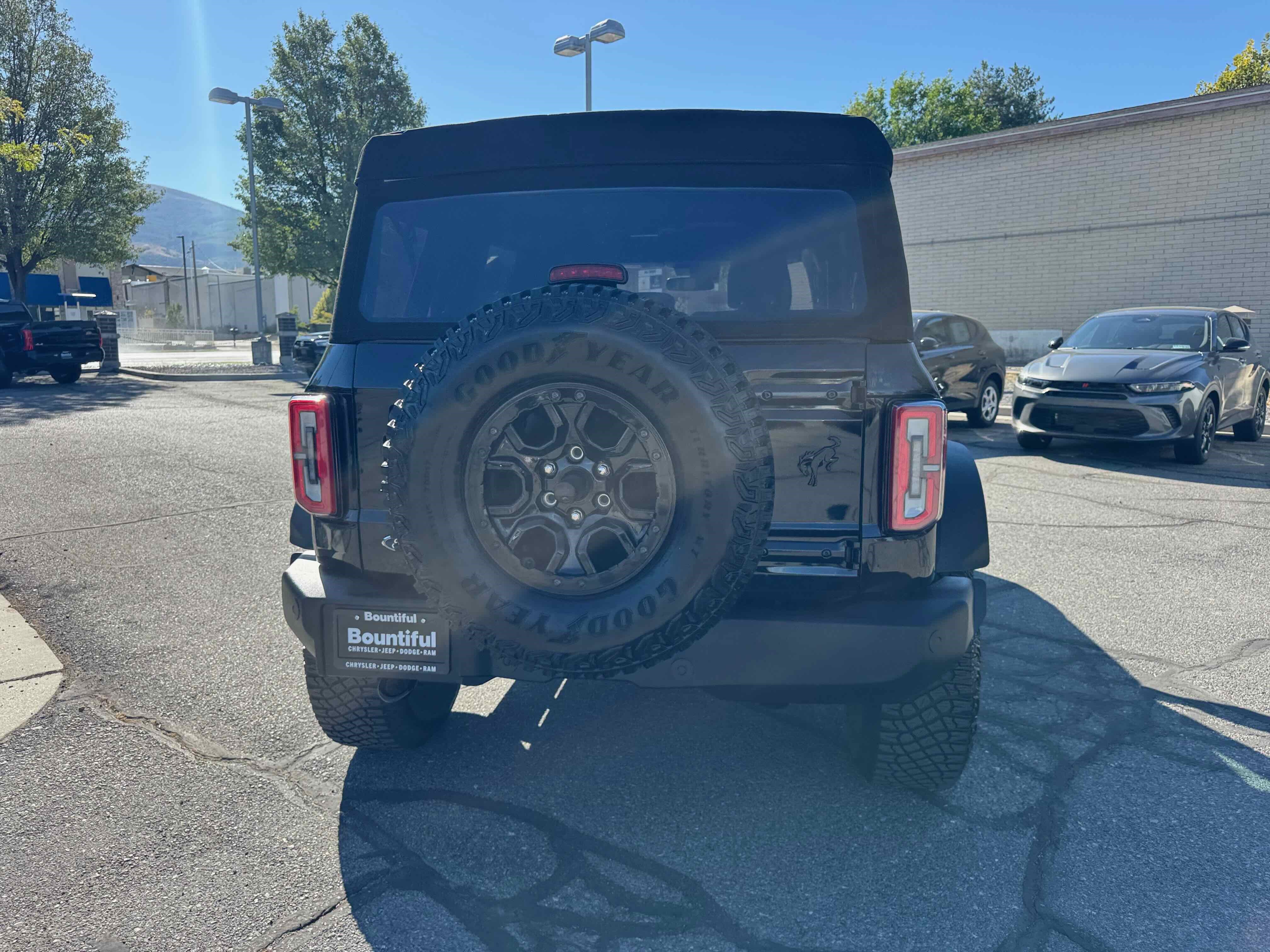 2022 Ford Bronco Wildtrak photo 2