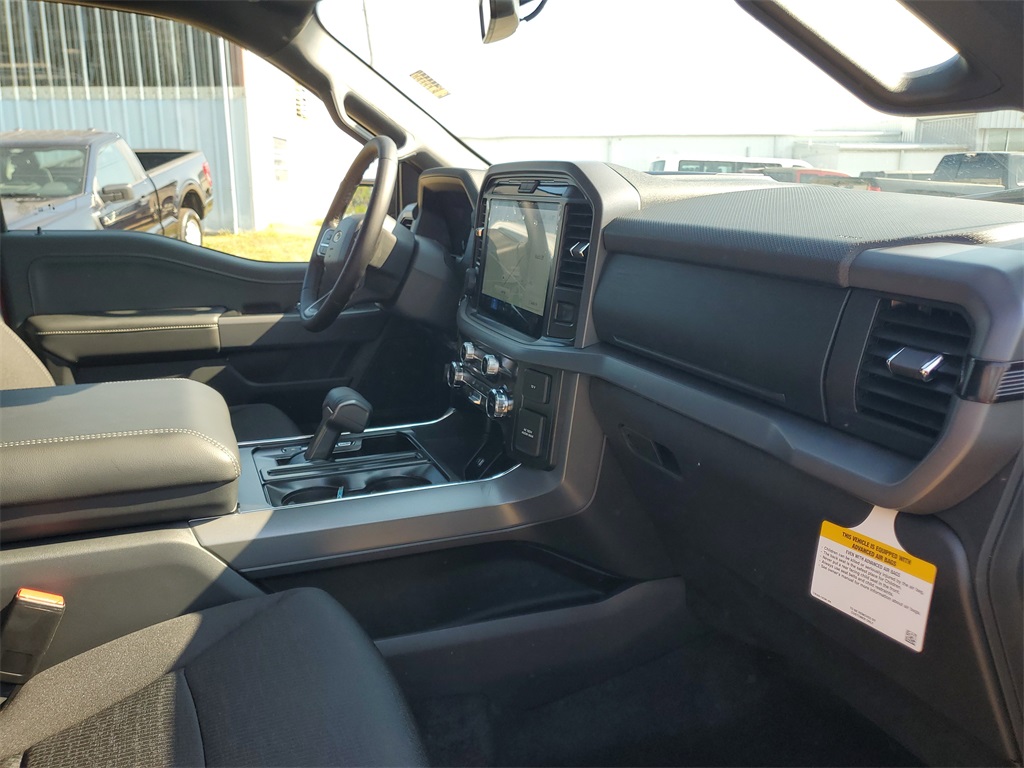 2025 Ford F-150 XLT photo 29