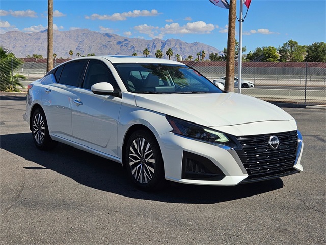 2024 Nissan Altima 2.5 SV photo 5