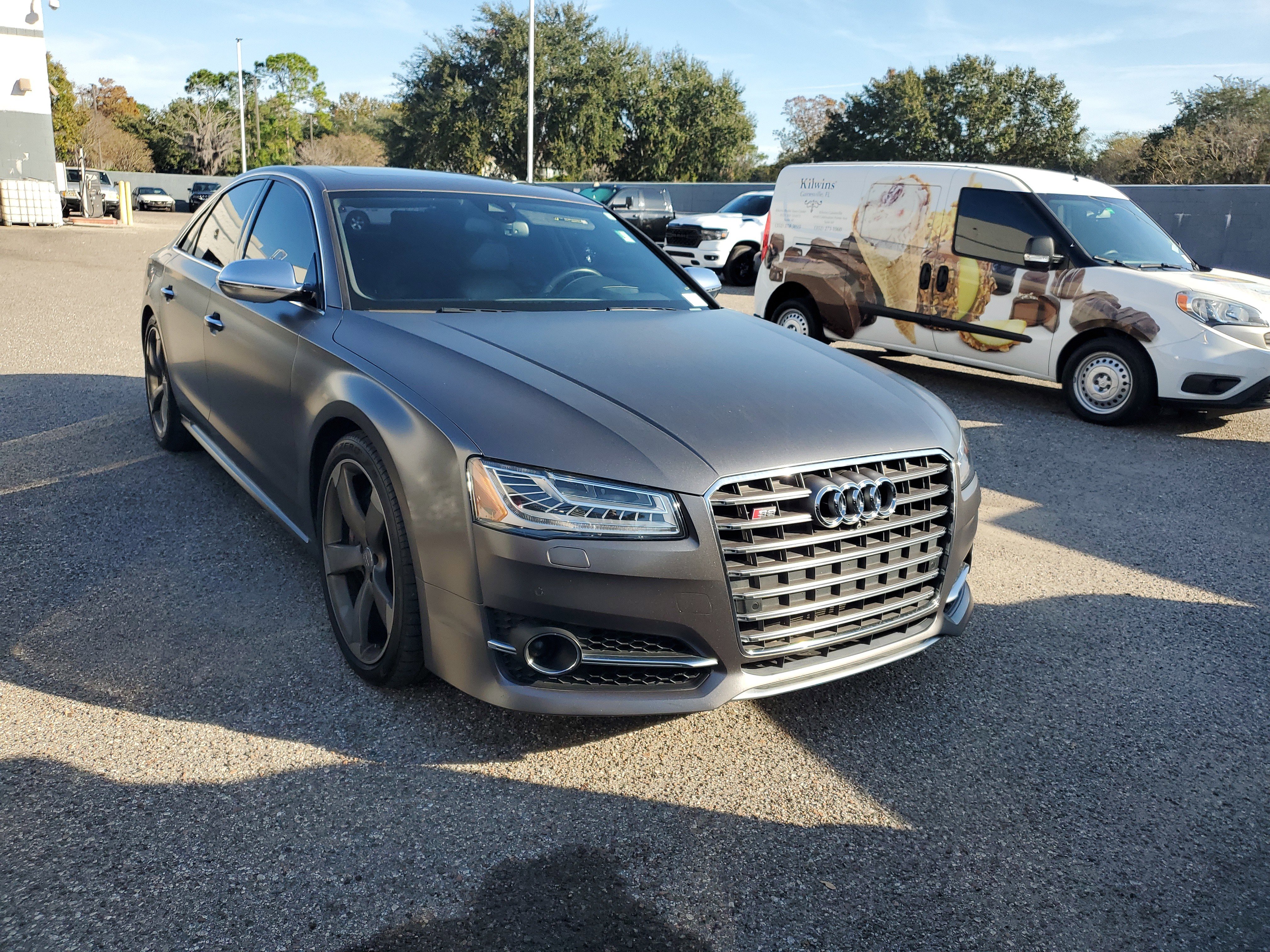 2015 Audi S8 Base's photo