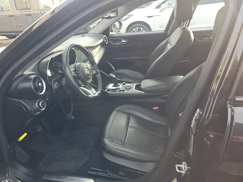 2021 ALFA ROMEO GIULIA (952) - Image 4