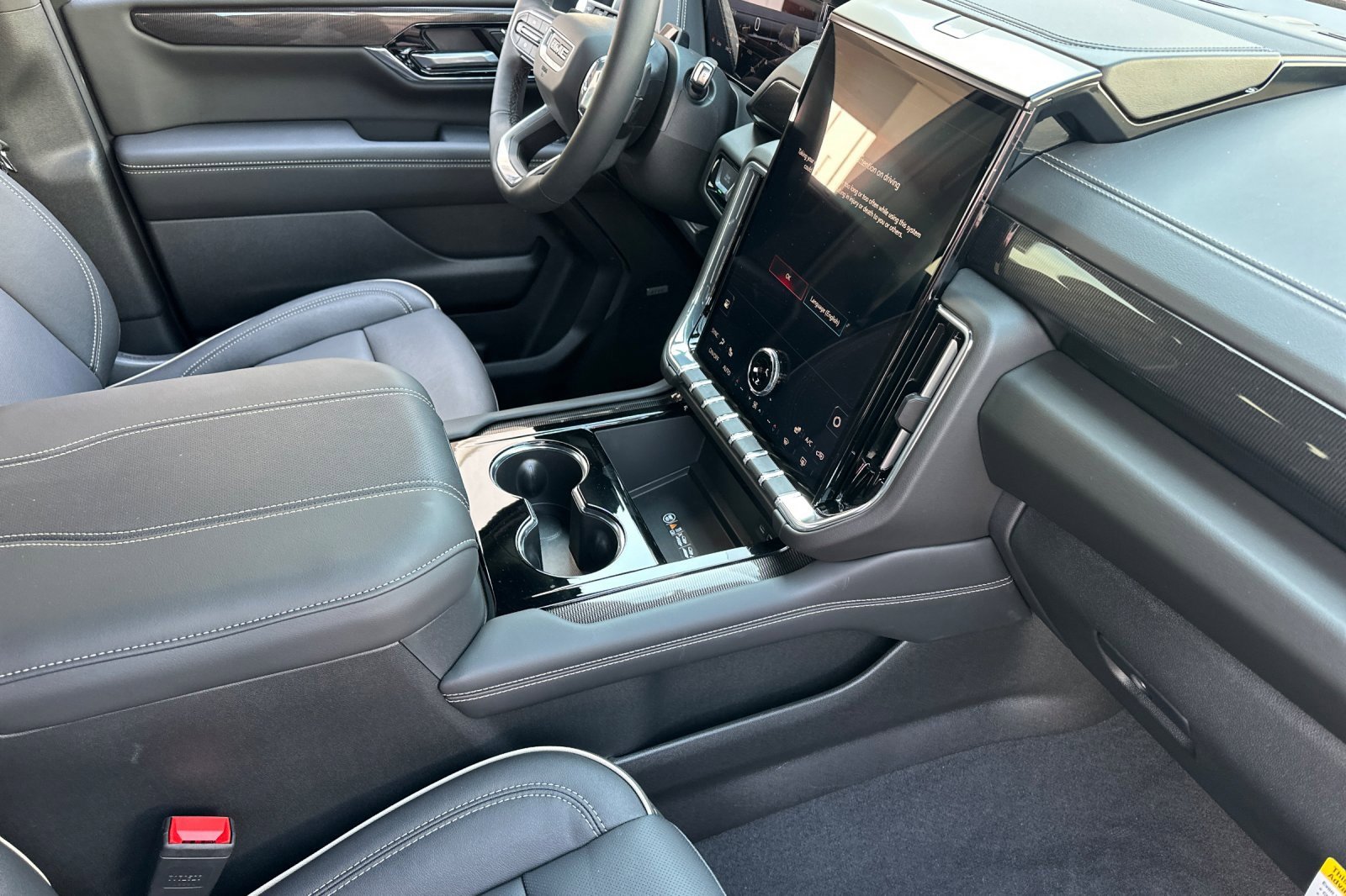2025 Gmc Yukon XL photo 14