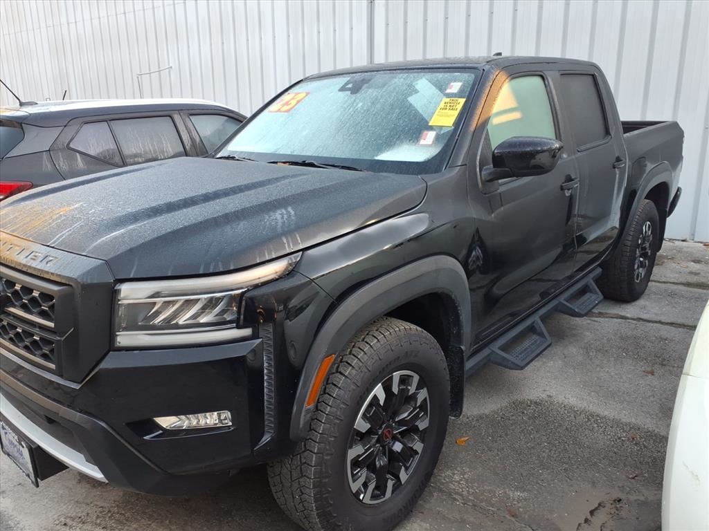 2023 Nissan Frontier PRO-4X photo 3