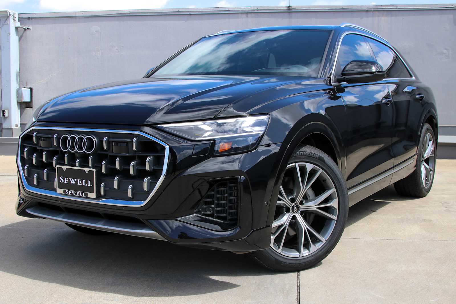 2024 Audi Q8 Prestige